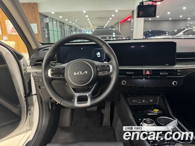 Kia K5 2026 — Şəkil 10/16