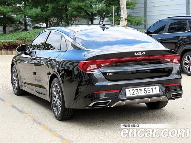 Kia K5 2023 — ფოტო 2/20