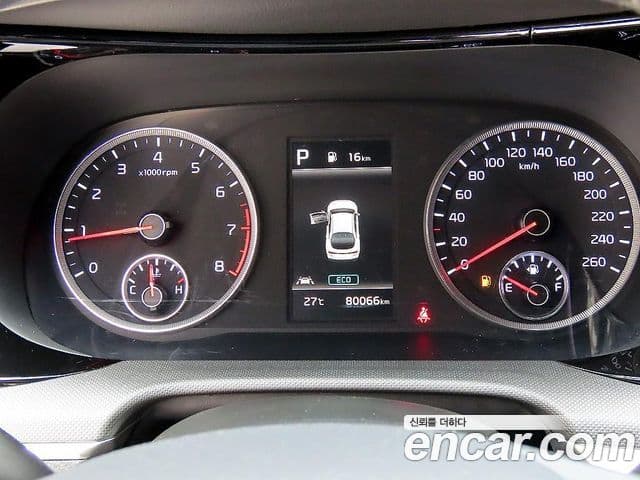 Kia K5 2023 — ფოტო 7/20