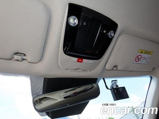 Kia K5 2023 — ფოტო 16/20