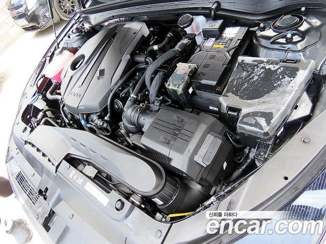 Kia K5 2023 — ფოტო 18/20
