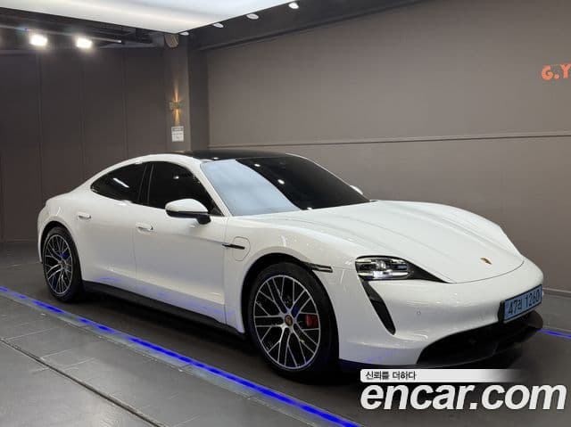 Porsche Taycan 2021 — ფოტო 5/20