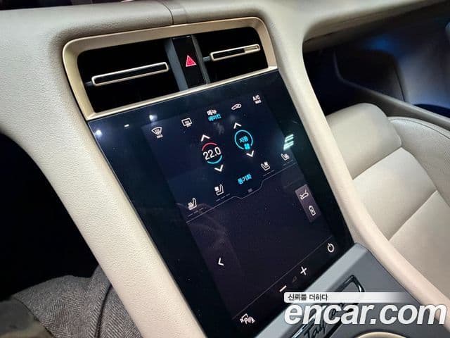 Porsche Taycan 2021 — ფოტო 4/20