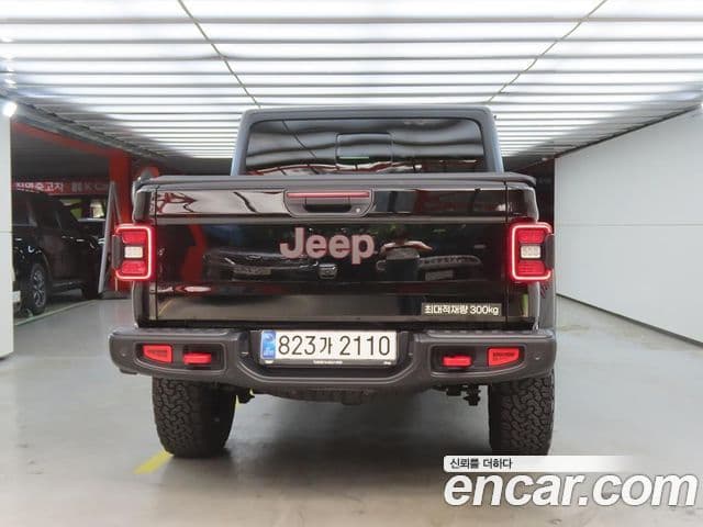 Jeep Gladiator 2025 — ფოტო 2/20