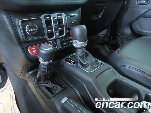 Jeep Gladiator 2025 — ფოტო 11/20