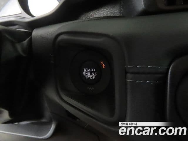 Jeep Gladiator 2025 — ფოტო 17/20
