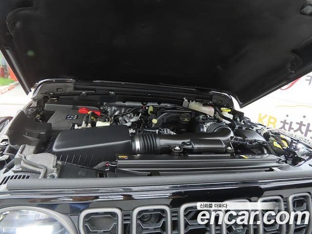 Jeep Gladiator 2025 — ფოტო 19/20