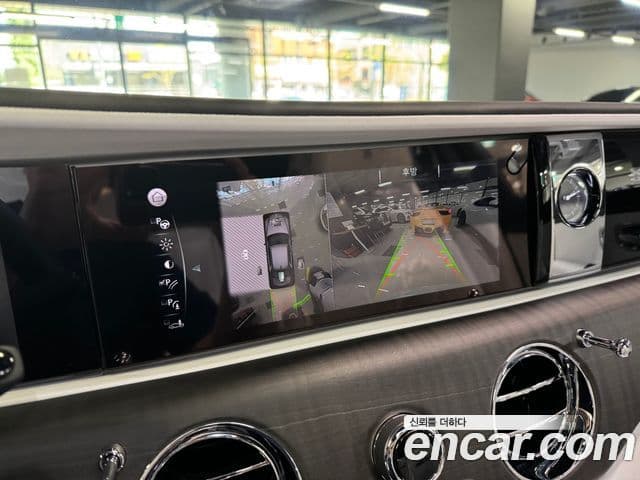 Rolls-Royce Ghost 2021 — ფოტო 7/16