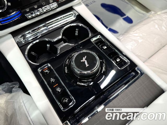 Rolls-Royce Ghost 2021 — ფოტო 11/16