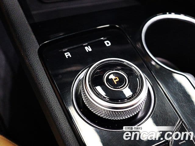 Kia K5 2021 — ფოტო 18/20