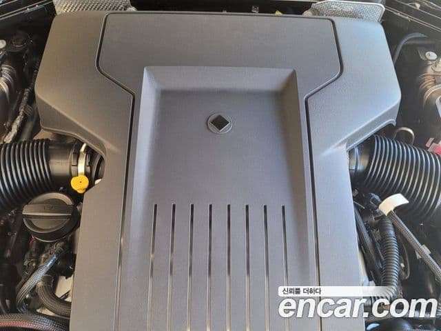 Land Rover Defender 2025 — Photo 18/20