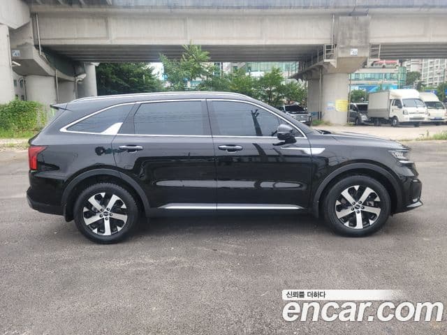 Kia Sorento 2022 — ფოტო 13/20