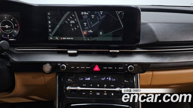 Kia Carnival 2021 — ფოტო 14/20