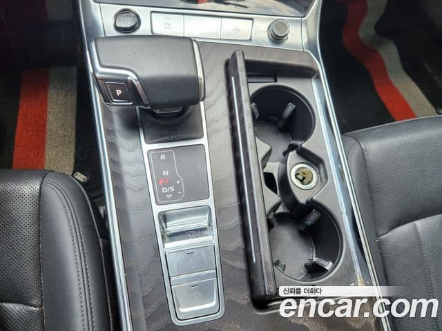 Audi A6 2021 — Şəkil 8/16