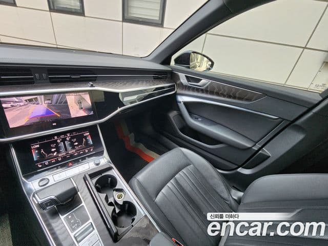 Audi A6 2021 — Şəkil 9/16