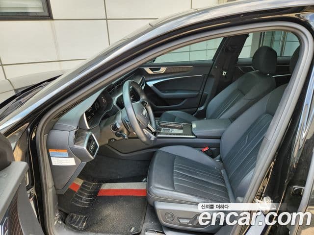 Audi A6 2021 — Şəkil 12/16