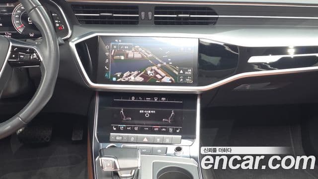 Audi A6 2023 — ფოტო 13/20