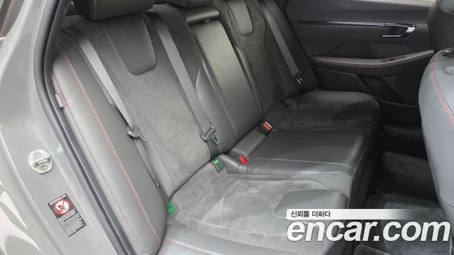 Hyundai Sonata Hybrid 2021 — Şəkil 23/34
