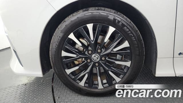 Toyota Alphard 2024 — Şəkil 4/20