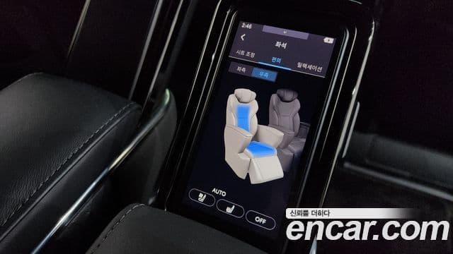 Toyota Alphard 2024 — Photo 31/36