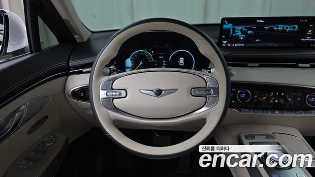 Genesis GV70 2023 — Şəkil 13/20
