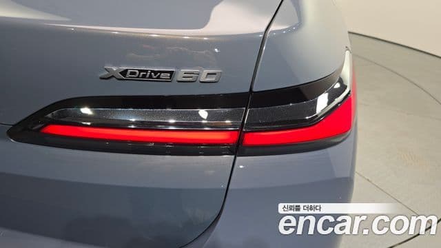 BMW i7 2023 — Photo 21/37