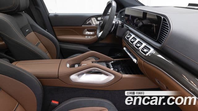 Mercedes-Benz GLE-Class 2025 — Photo 17/20