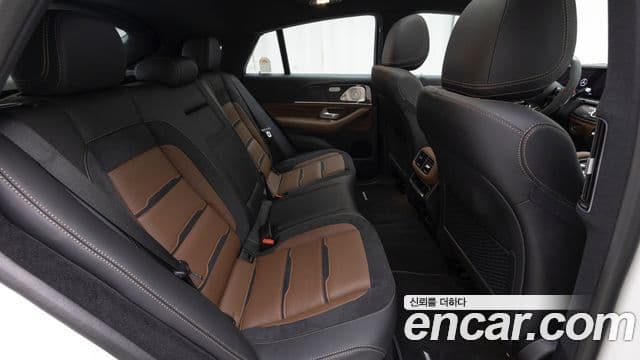 Mercedes-Benz GLE-Class 2025 — Photo 19/20