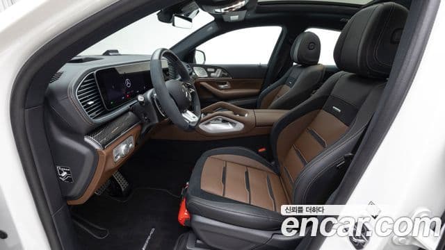 Mercedes-Benz GLE-Class 2025 — Photo 18/20