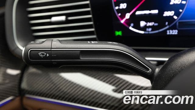 Mercedes-Benz GLE-Class 2025 — Photo 15/20