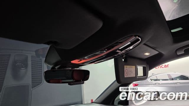 Porsche Cayenne 2022 — ფოტო 11/34