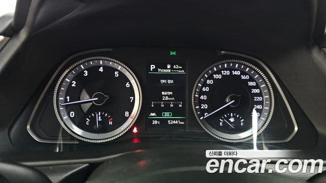 Hyundai Sonata 2021 — Фото 8/20