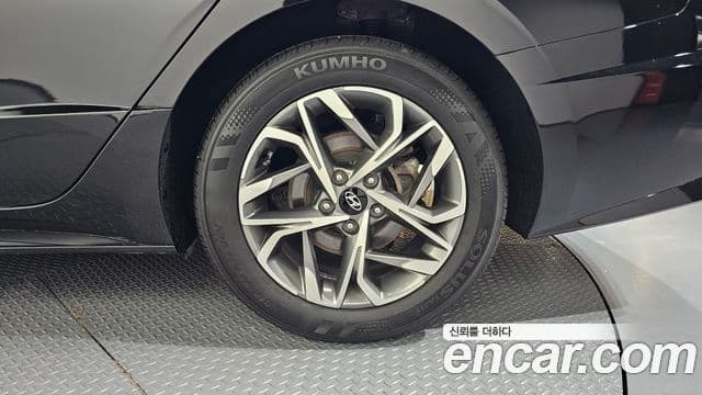 Hyundai Sonata Hybrid 2021 — Şəkil 11/30