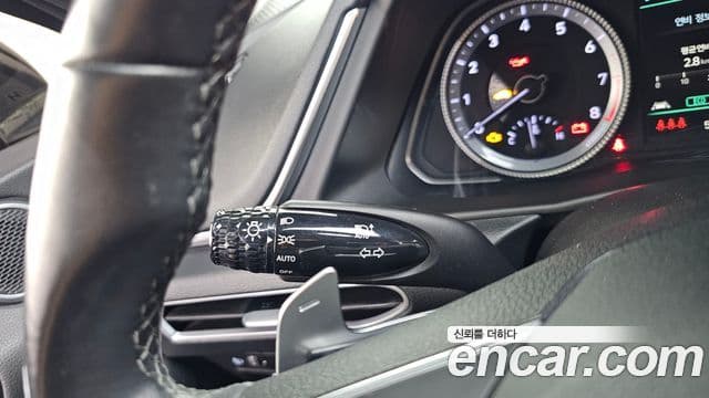 Hyundai Sonata Hybrid 2021 — Şəkil 10/30