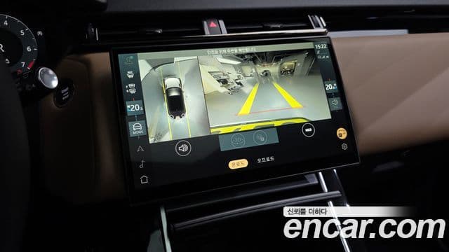 Land Rover Range Rover Velar 2025 — Фото 15/20