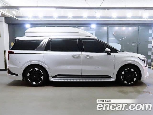 Kia Carnival 2024 — ფოტო 2/20