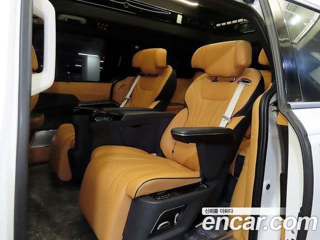 Kia Carnival 2024 — ფოტო 6/20