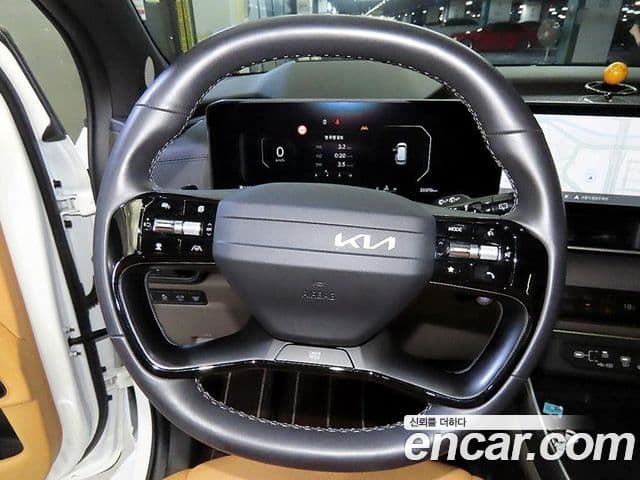 Kia Carnival 2024 — ფოტო 7/20