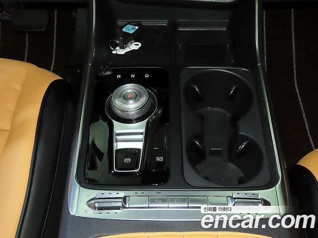 Kia Carnival 2024 — ფოტო 12/20