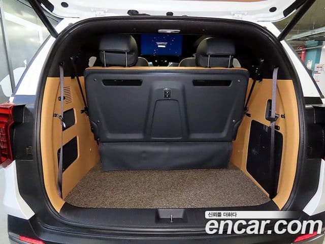 Kia Carnival 2024 — ფოტო 14/20