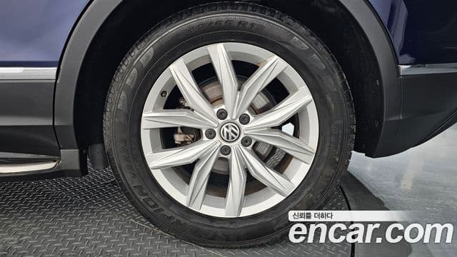 Volkswagen Tiguan 2020 — Şəkil 10/34