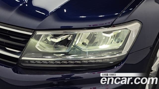 Volkswagen Tiguan 2020 — Şəkil 21/34