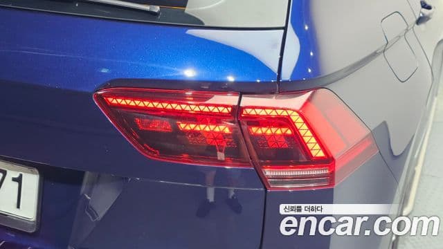 Volkswagen Tiguan 2020 — Şəkil 19/34