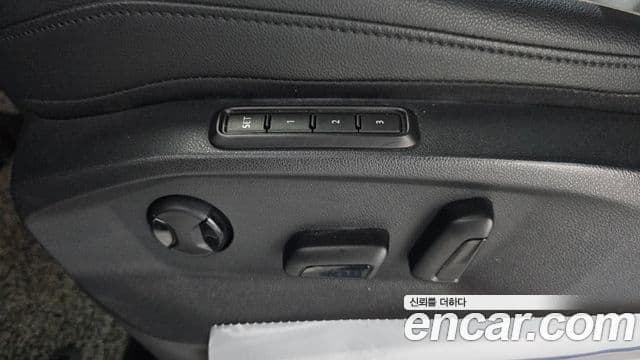 Volkswagen Tiguan 2020 — Şəkil 29/34