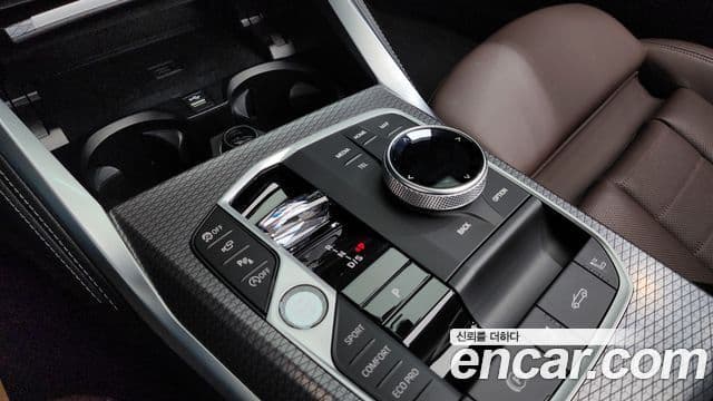 BMW 4 Series 2025 — Photo 8/33