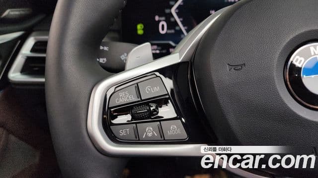 BMW 4 Series 2025 — Photo 21/33