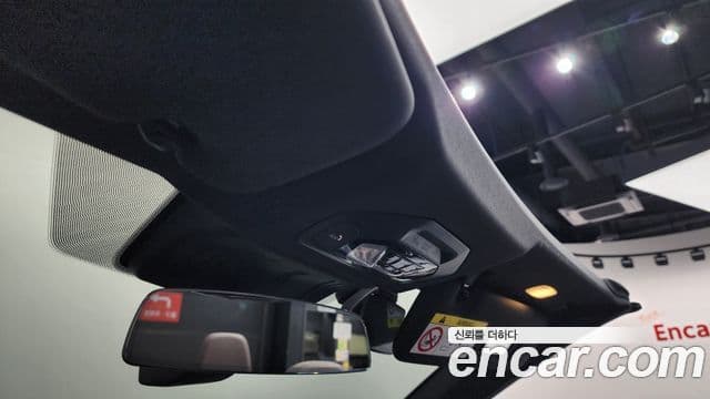 BMW 4 Series 2025 — Photo 20/33