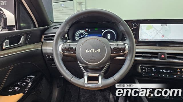 Kia K5 2021 — Şəkil 13/20