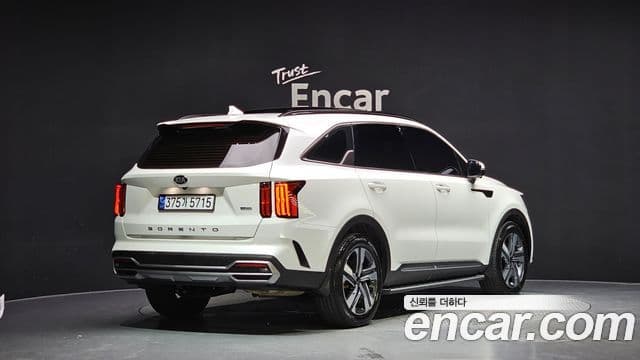 Kia Sorento 2021 — Фото 2/20