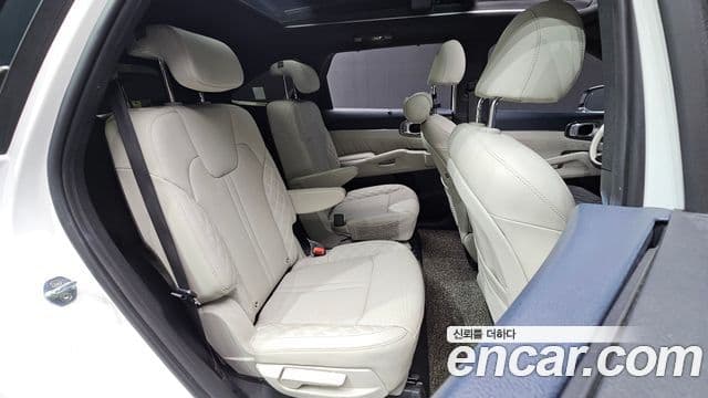 Kia Sorento 2021 — Фото 11/20